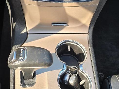 Used 2014 Jeep Grand Cherokee Overland image 23