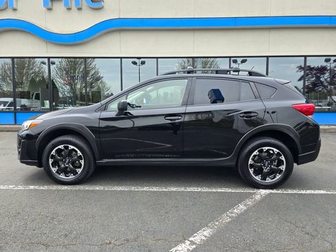 Used 2023 Subaru Crosstrek 2.0i AWD/4WD image 2