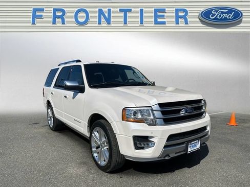 Used 2016 Ford Expedition Platinum AWD/4WD image 8