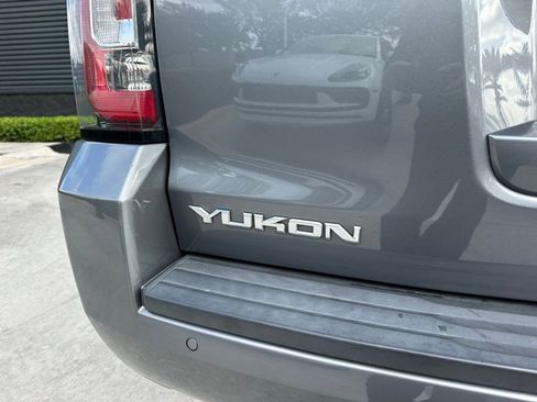 Used 2019 GMC Yukon SLT w/ Premium Edition AWD/4WD image 14