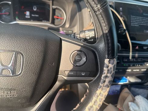 Used 2021 Honda Pilot EX image 13