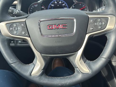 Used 2023 GMC Acadia Denali w/ Denali Ultimate Package image 14