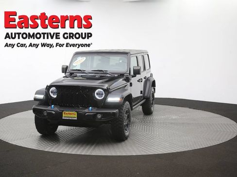 Used 2023 Jeep Wrangler Unlimited w/ Convenience Group AWD/4WD image 54