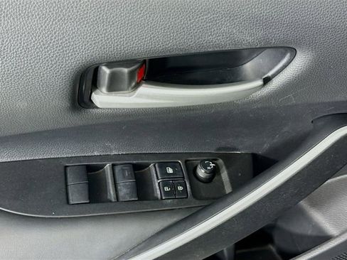 Certified 2024 Toyota Corolla SE image 17