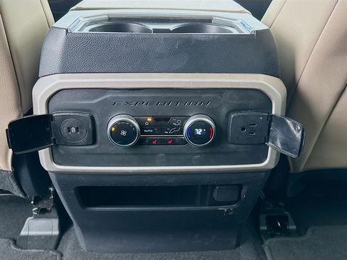 Used 2024 Ford Expedition Max Limited image 17