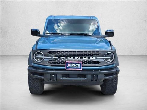 Used 2023 Ford Bronco Badlands AWD/4WD image 2