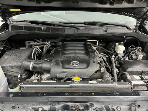 Used 2011 Toyota Sequoia Limited AWD/4WD image 24