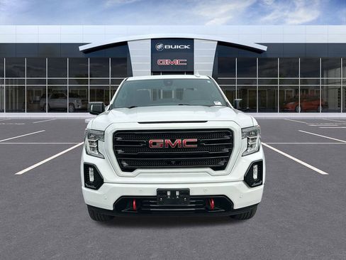 Used 2020 GMC Sierra 1500 AT4 w/ Off-Road Performance Package image 8
