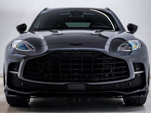 New 2026 Aston Martin DBX 707 image 5
