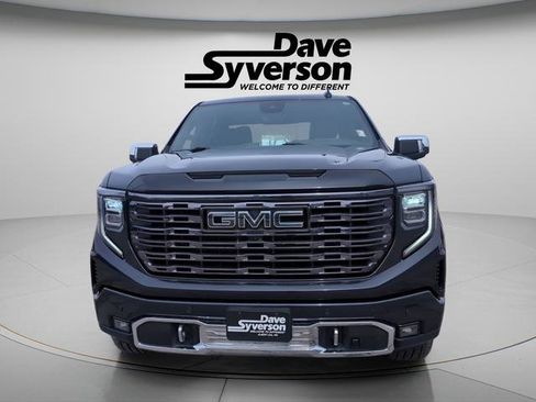 Used 2025 GMC Sierra 1500 Denali Ultimate AWD/4WD image 3