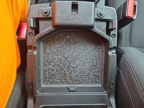 Used 2023 Jeep Wrangler Unlimited Sahara AWD/4WD image 25