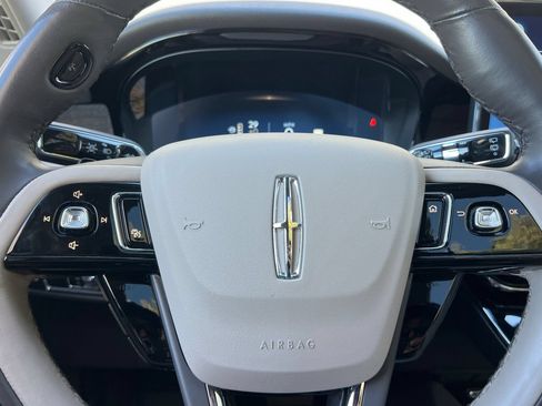 Certified 2024 Lincoln Corsair Grand Touring AWD/4WD image 21