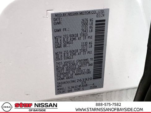 Certified 2024 Nissan Pathfinder SL w/ Black Appearance Package image 15