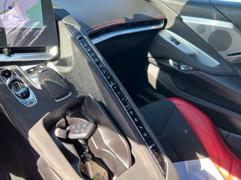 Used 2021 Chevrolet Corvette Stingray Premium Cpe w/ Z51 Performance Package RWD image 10