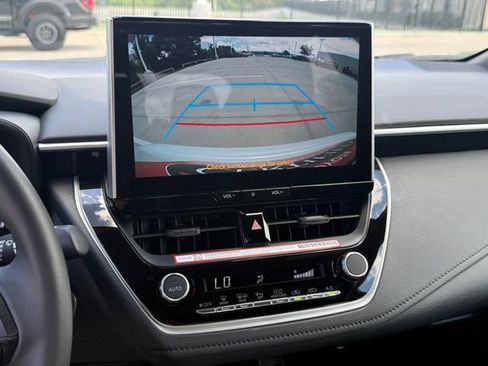 Used 2025 Toyota Corolla SE FWD image 17