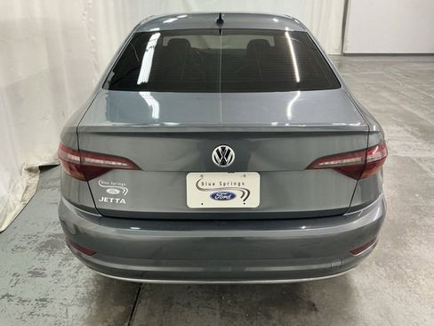 Used 2019 Volkswagen Jetta SEL image 4