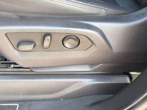 Used 2024 GMC Sierra 1500 AT4 w/ Technology Package image 22