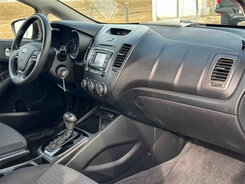 Used 2017 Kia Forte LX w/ LX Popular Package image 20