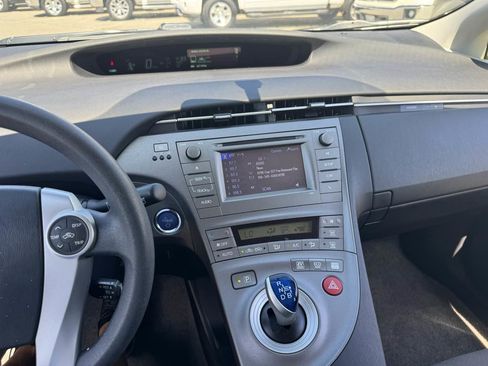 Used 2014 Toyota Prius Two FWD image 23