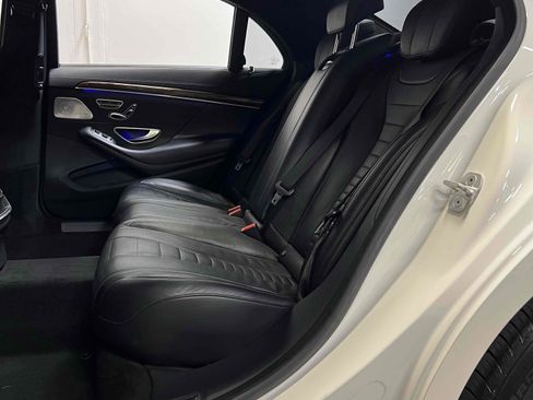 Used 2014 Mercedes-Benz S 550 Sedan image 32