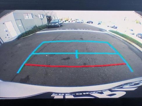 Used 2024 Toyota Sienna LE image 12