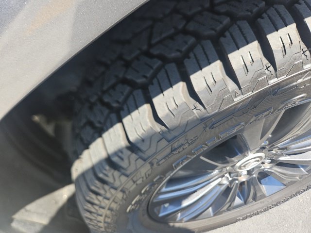 Used 2020 Lexus GX 460 Premium AWD/4WD image 13