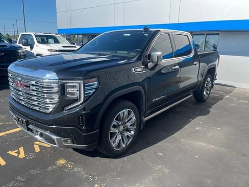 Used 2023 GMC Sierra 1500 Denali AWD/4WD image 4