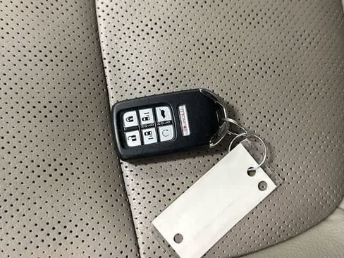 Used 2024 Honda Odyssey Elite image 33