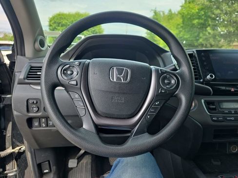 Used 2022 Honda Ridgeline Sport image 14
