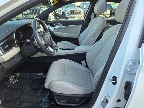 Used 2023 Genesis G70 3.3T w/ Sport Prestige Package image 18