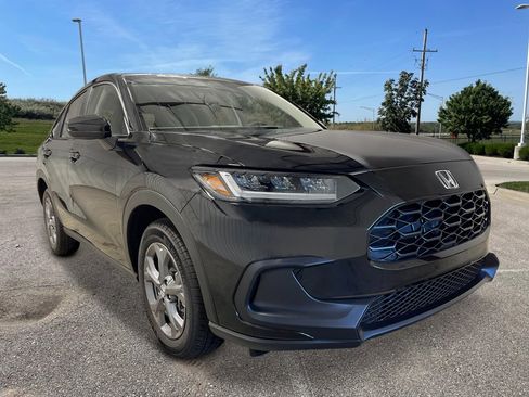 New 2026 Honda HR-V LX image 8