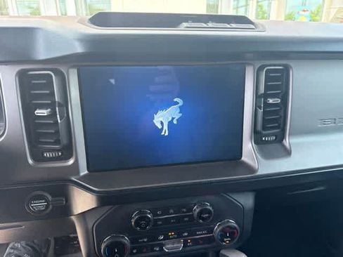 Used 2022 Ford Bronco Outer Banks AWD/4WD image 7