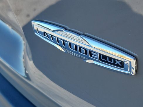 Used 2022 Jeep Cherokee Latitude Lux image 8