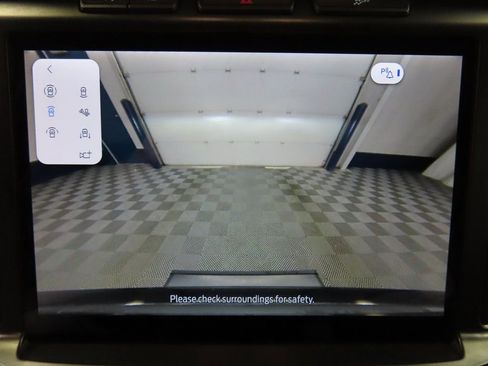 Used 2024 Ford F150 XLT w/ XLT Black Appearance Package image 21