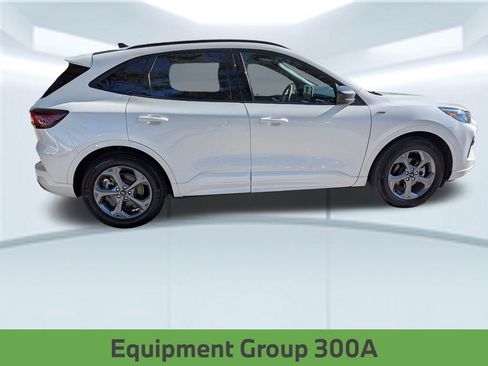 Used 2024 Ford Escape ST-Line w/ Tech Pack #1 image 8