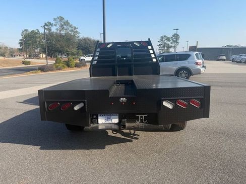 Used 2022 Ford F350 XLT w/ XLT Premium Package AWD/4WD image 6