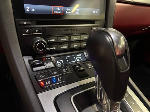 Used 2019 Porsche 911 Carrera 4S AWD/4WD image 26