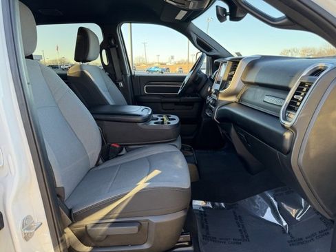 Used 2024 RAM 2500 Big Horn w/ Bed Utility Group image 9