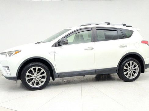 Used 2018 Toyota RAV4 Limited image 8