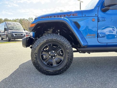 Used 2022 Jeep Gladiator Mojave w/ Trailer Tow Package image 10