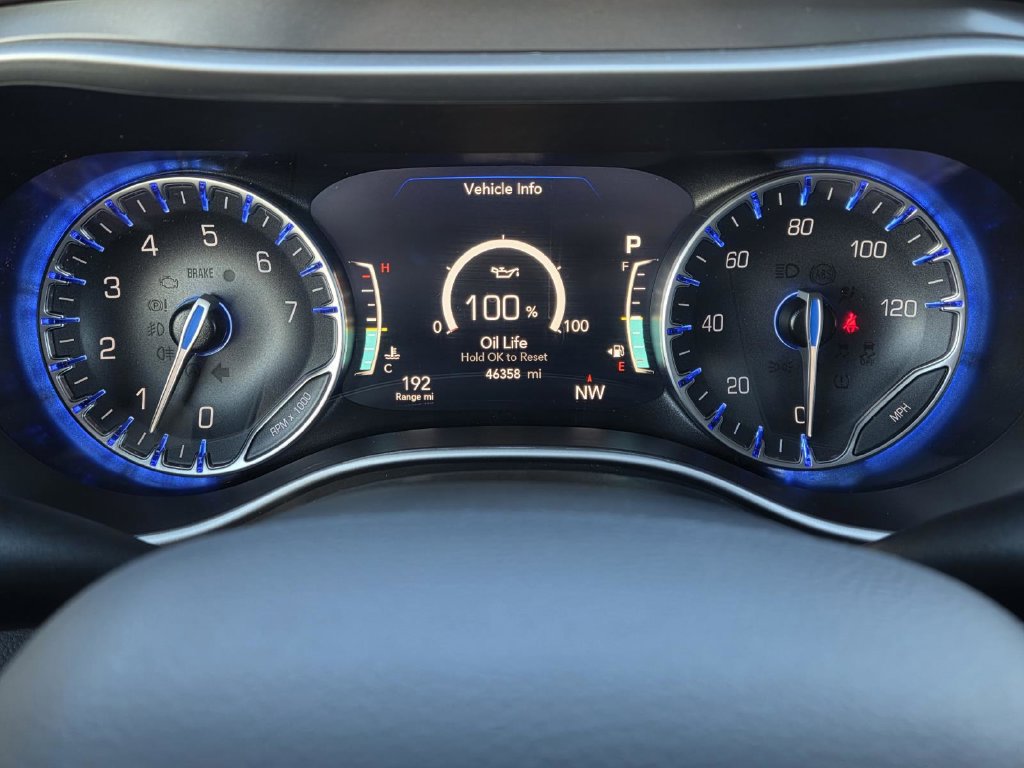 Used 2025 Chrysler Pacifica Select FWD image 22