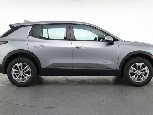 Used 2025 Chevrolet Equinox LT image 11