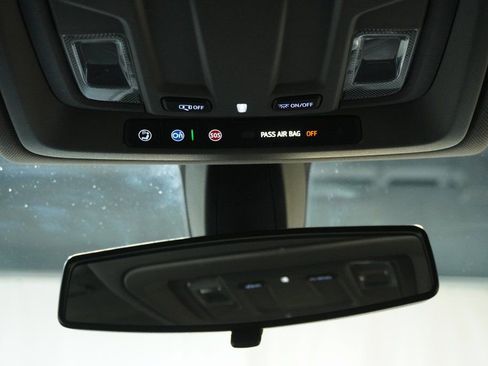 Used 2019 Chevrolet Silverado 1500 LT w/ All-Star Edition image 17