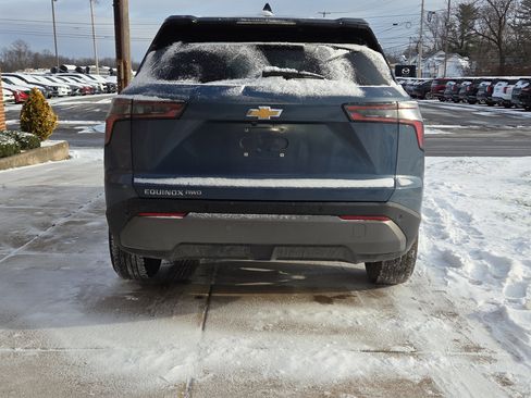 Used 2025 Chevrolet Equinox LT image 4