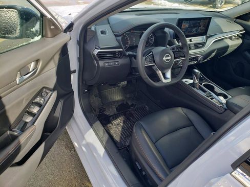 Certified 2025 Nissan Altima 2.5 SR w/ SR Premium Package image 14