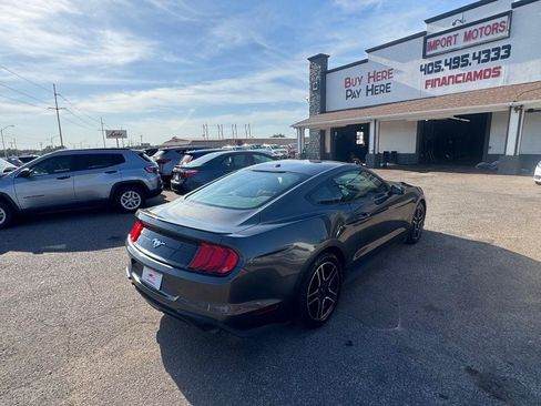 Used 2018 Ford Mustang Coupe w/ Equipment Group 101A RWD image 7