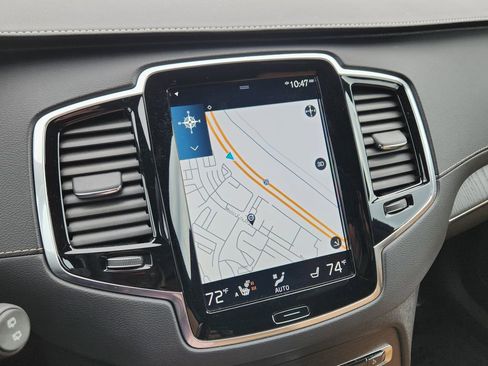 Used 2021 Volvo XC90 T8 Inscription w/ Protection Package Premier image 7