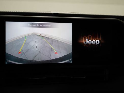 Used 2026 Jeep Wrangler Rubicon AWD/4WD image 24