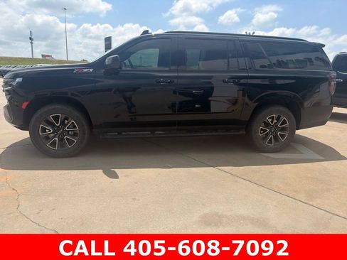 Used 2023 Chevrolet Suburban Z71 w/ Max Trailering Package AWD/4WD image 5