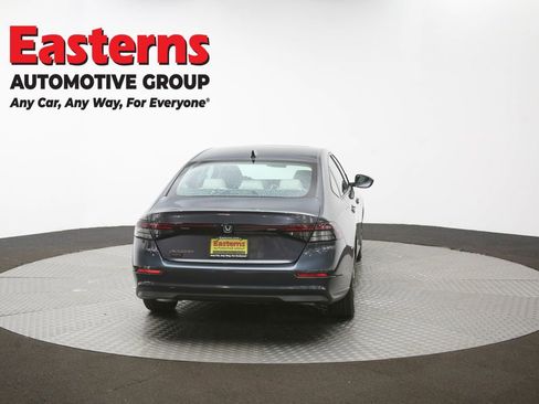 Used 2025 Honda Accord SE image 38
